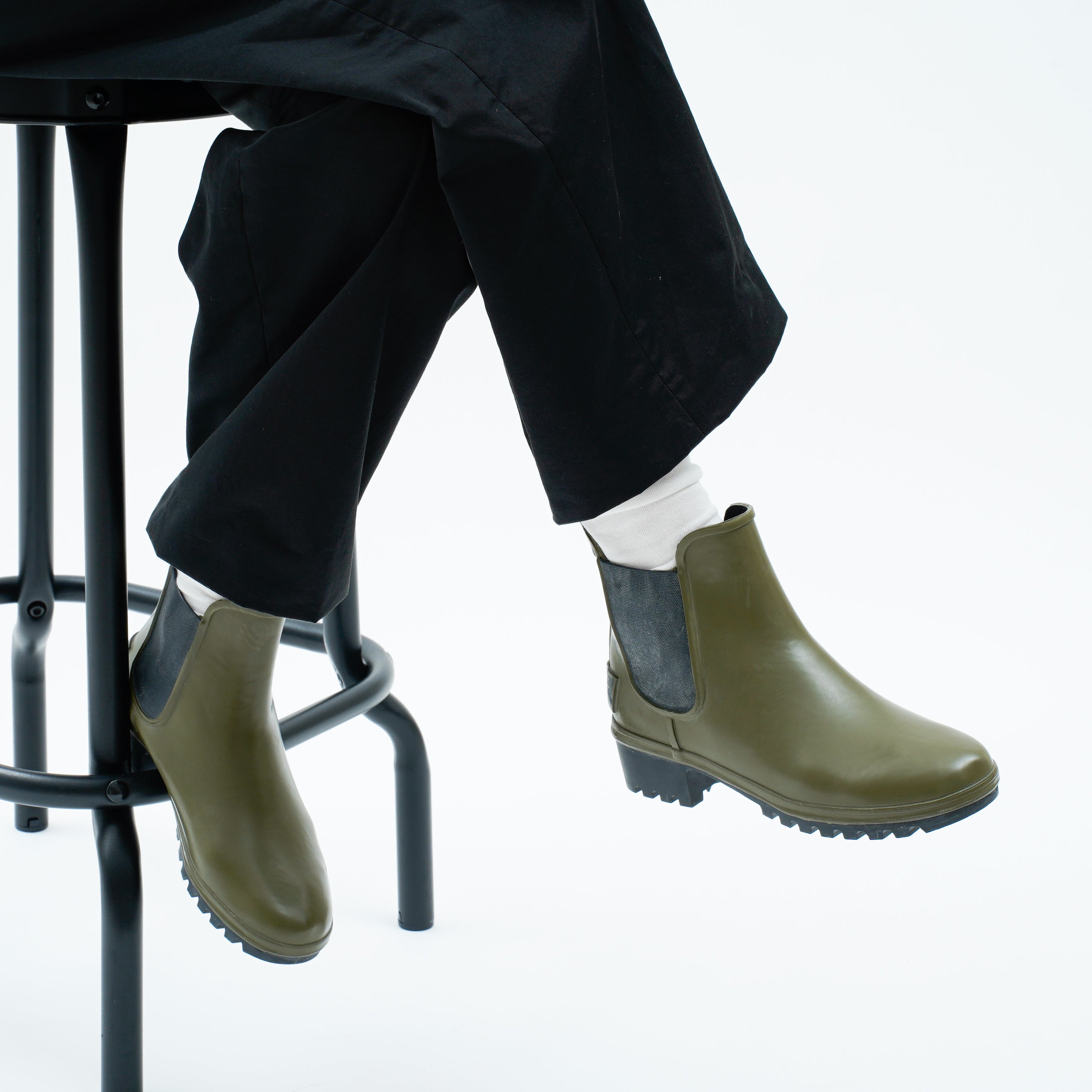 サイドゴア_オリーブ1