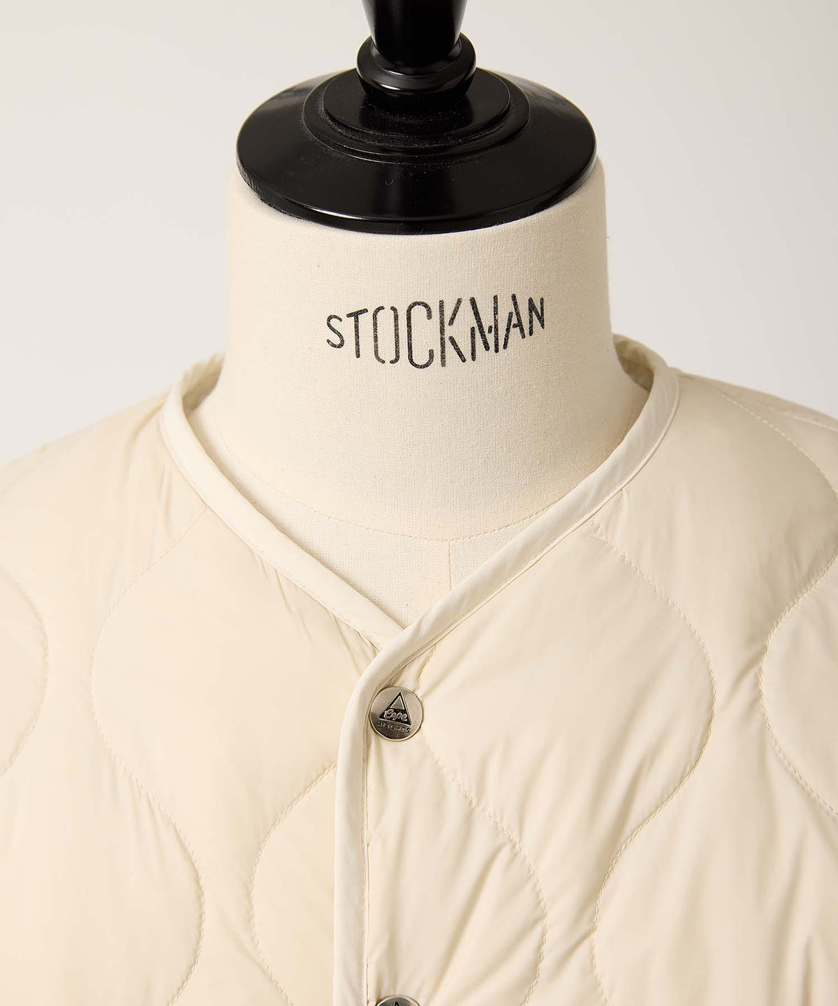 KINSELLA REVERSIBLE DOWN JACKET (キンセラ) CHU26W001 (ECRU)