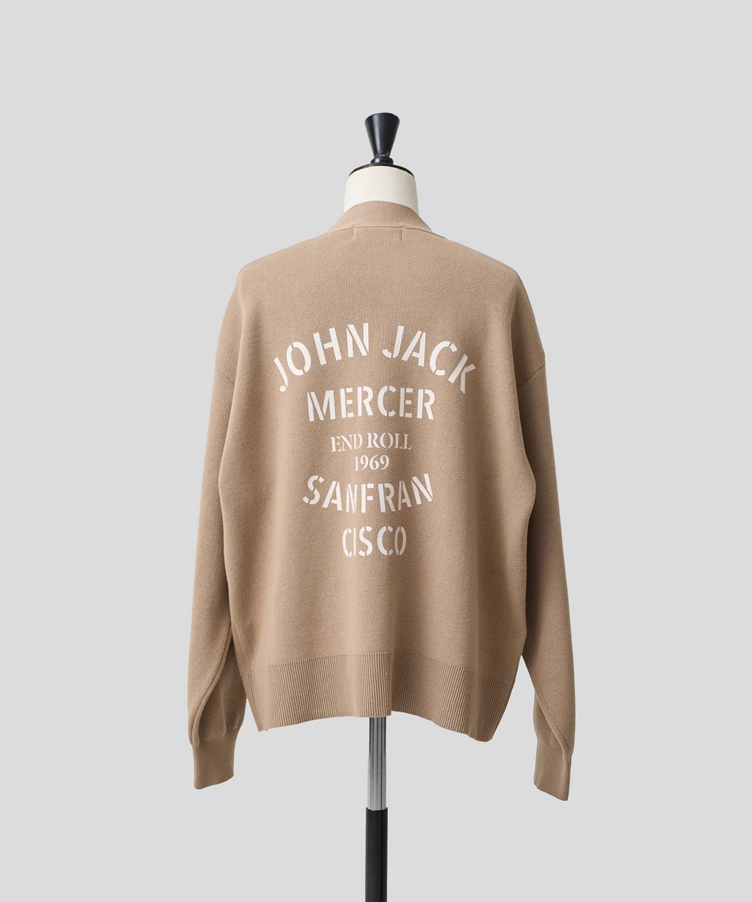 バックロゴVネックカーディガン26W103 (MOCA)