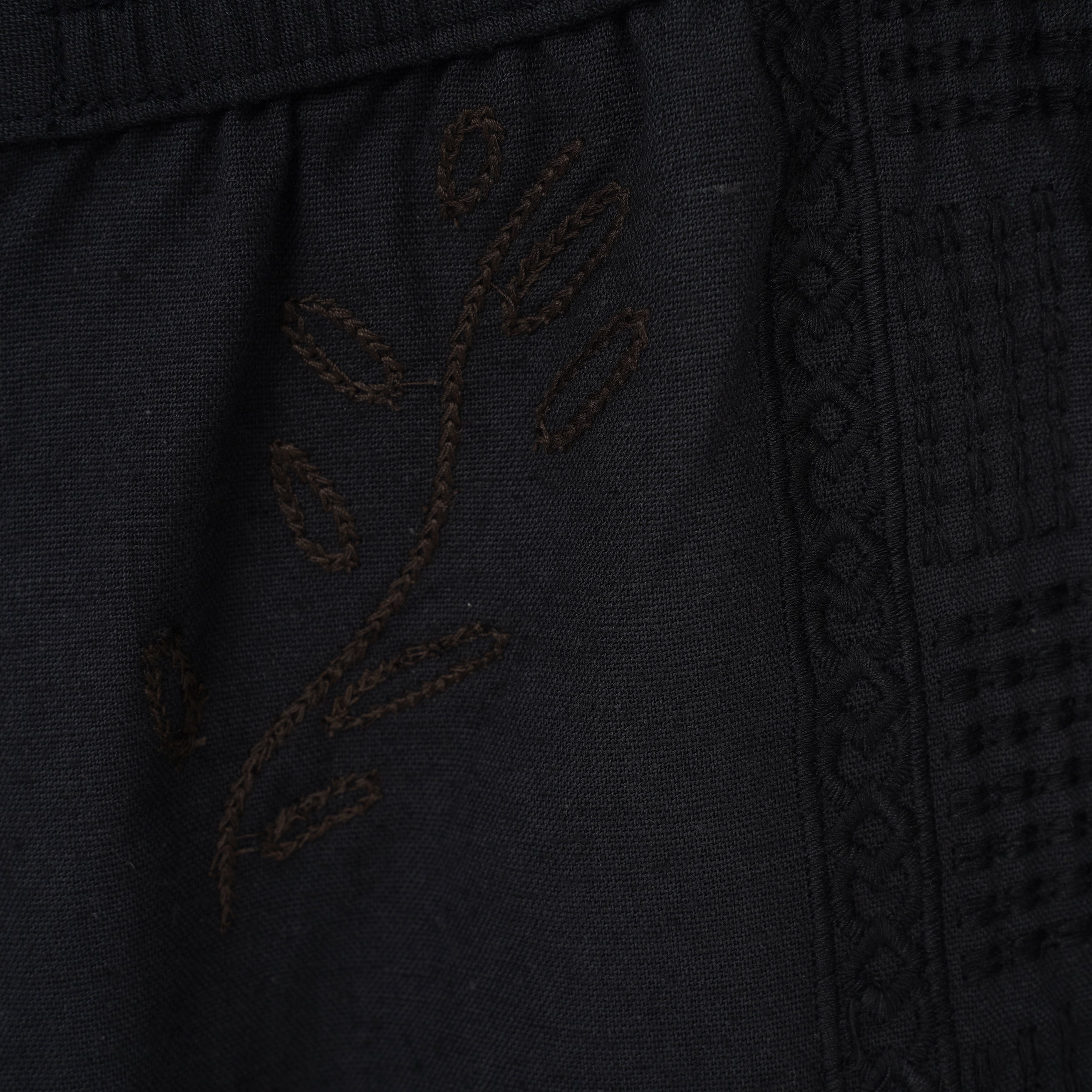 カートショーツ DOODLE EMBROIDERY (NAVY/MULTI)