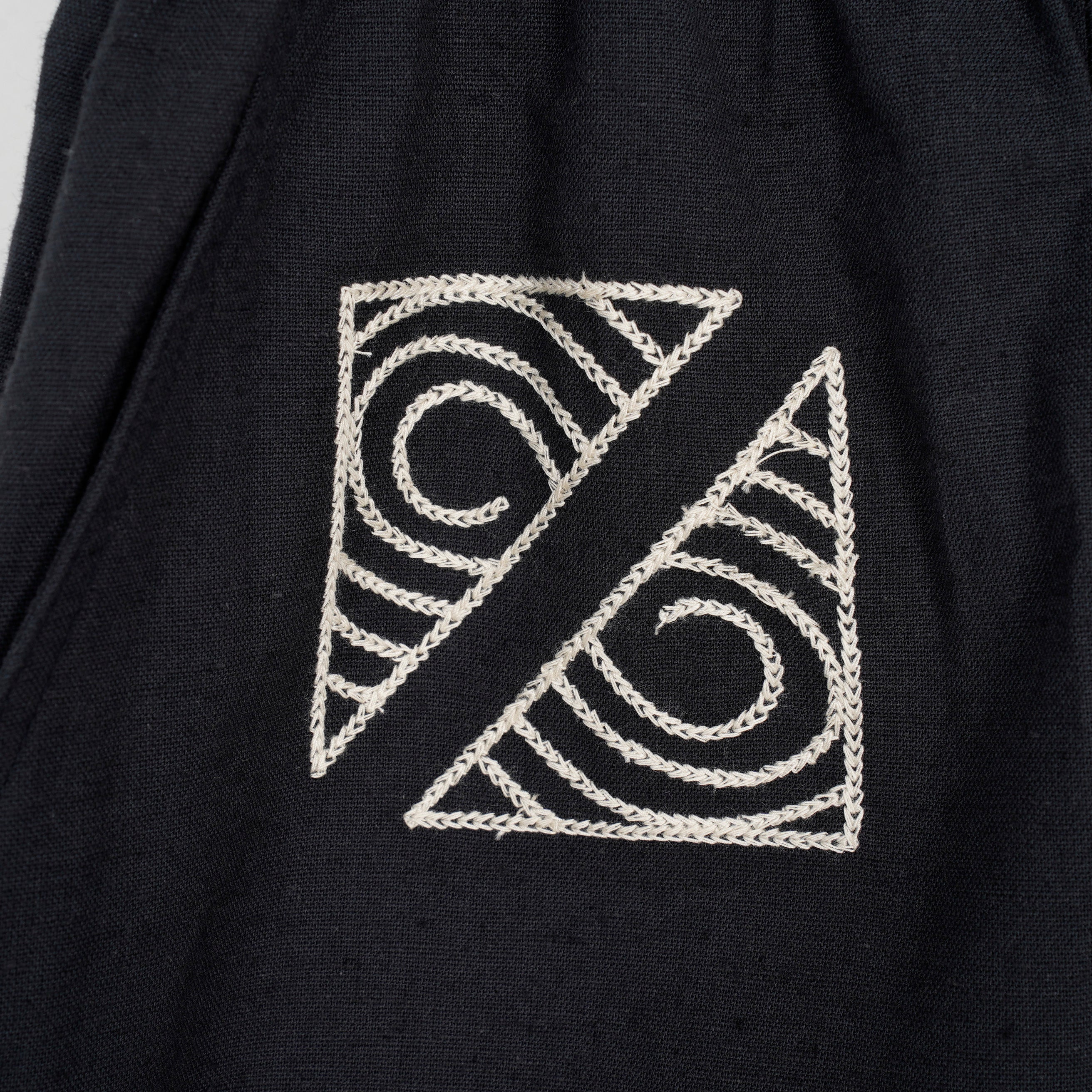 カートショーツ DOODLE EMBROIDERY (NAVY/MULTI)