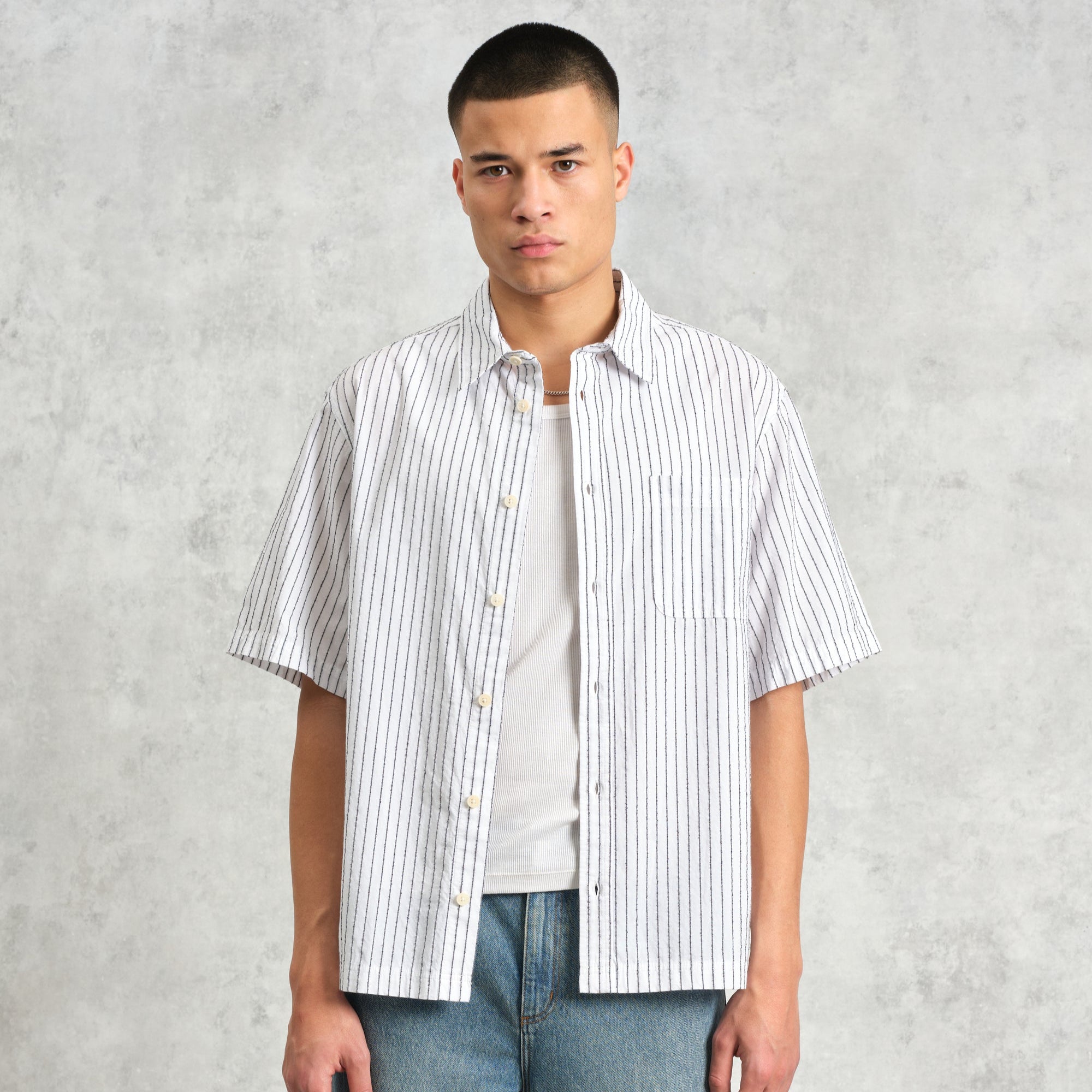 キューシャツ BOUCLE STRIPE (WHITE)