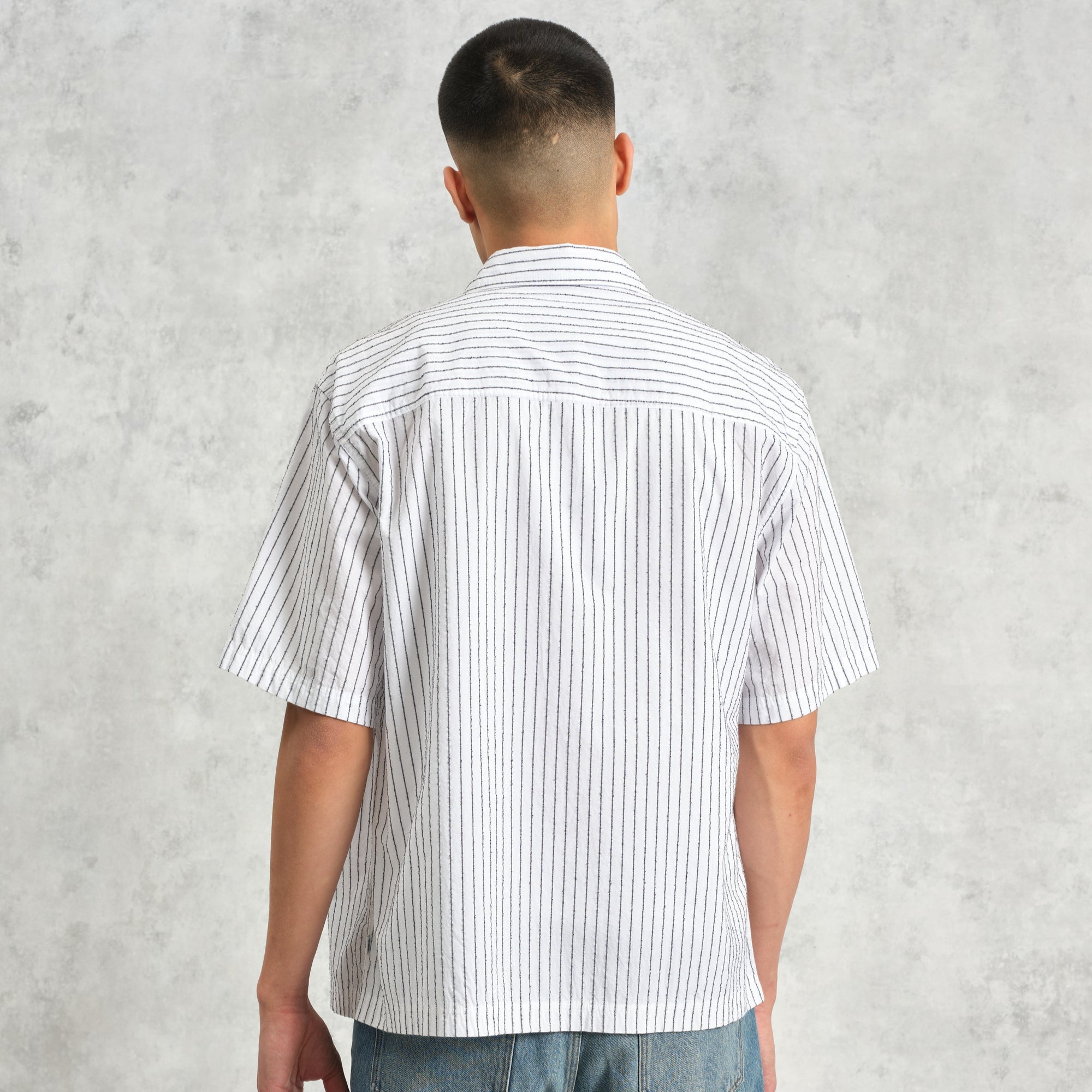 キューシャツ BOUCLE STRIPE (WHITE)