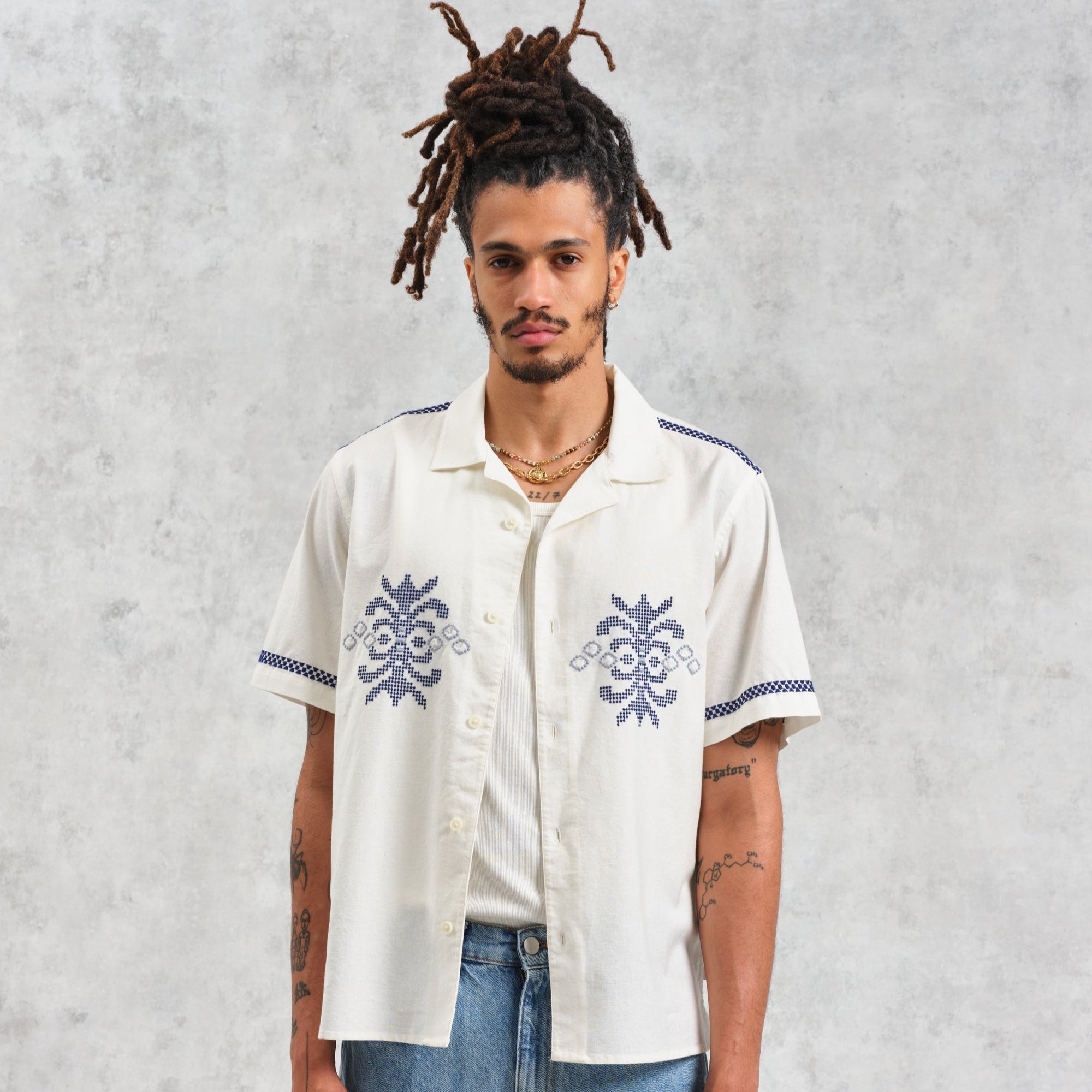 ディドコットシャツ CREST MOTIF (ECRU/BLUE)