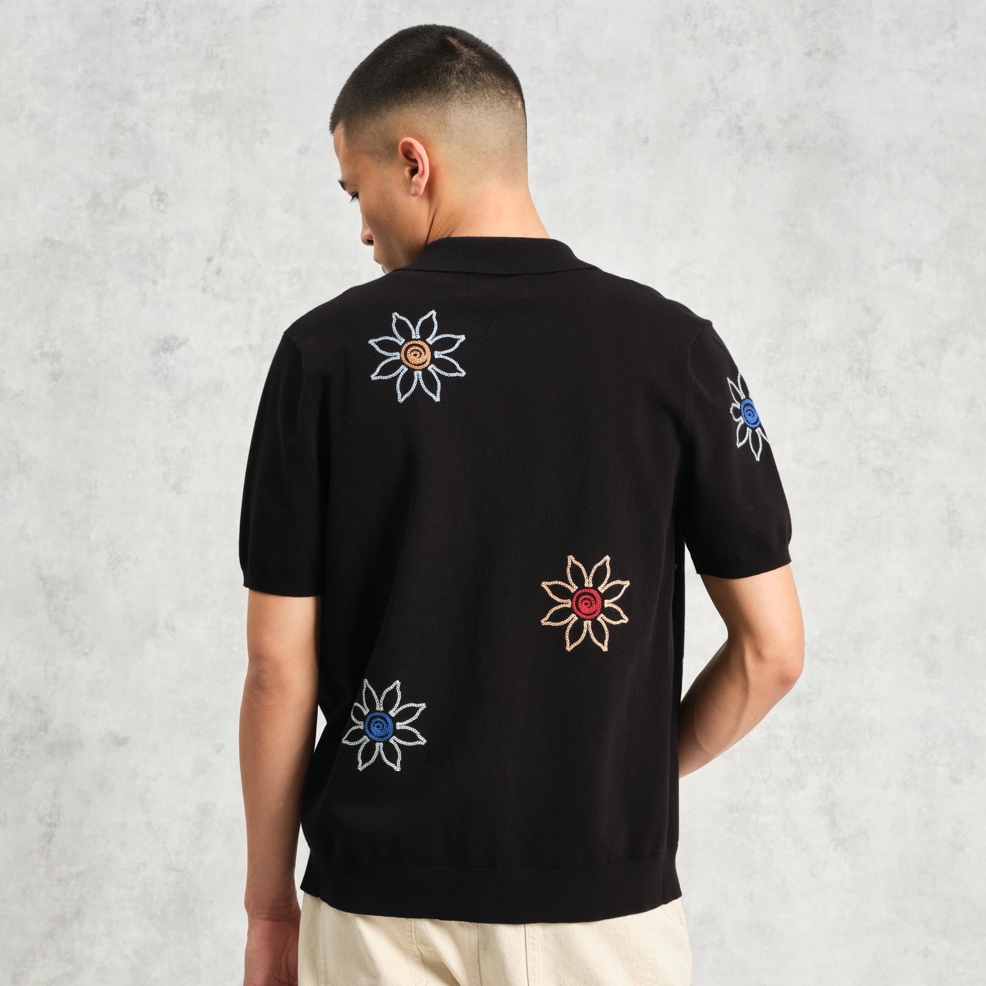 テラーロシャツ FLORAL EMBROIDERY (BLACK/MULTI)