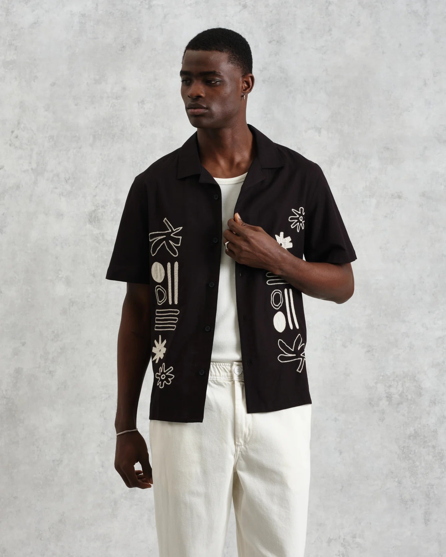 ディドコットシャツ ABSTRACT APPLIQUE (BLACK/ECRU)