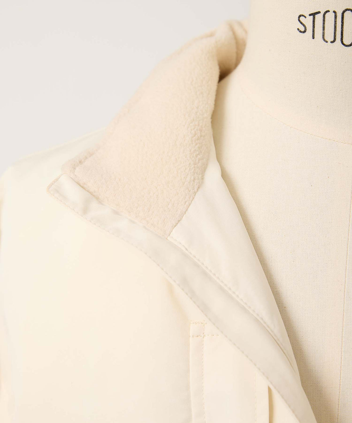 PACKABLE DOWN ZIP BLOUSON CHM26W002 (ECRU)
