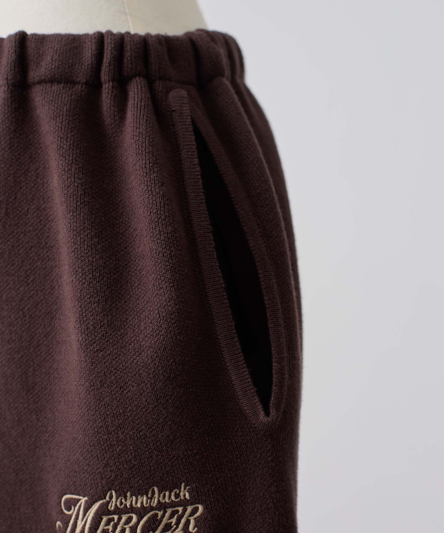 ロゴワイドニットパンツ 26W106 (BROWN)