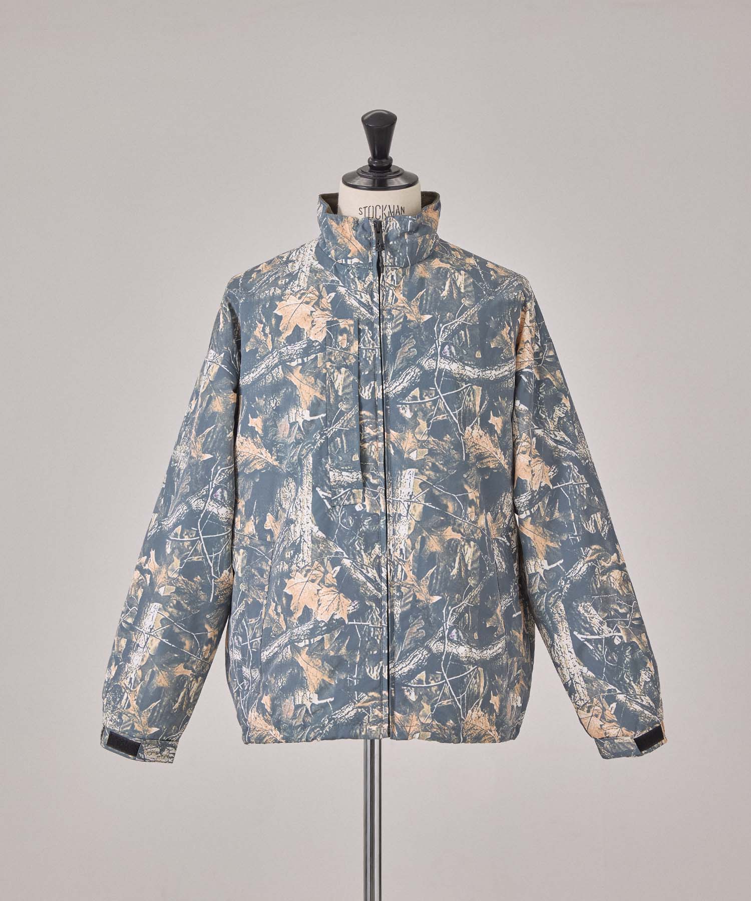 PACKABLE DOWN ZIP BLOUSON | CHM26W004 (CAMO)