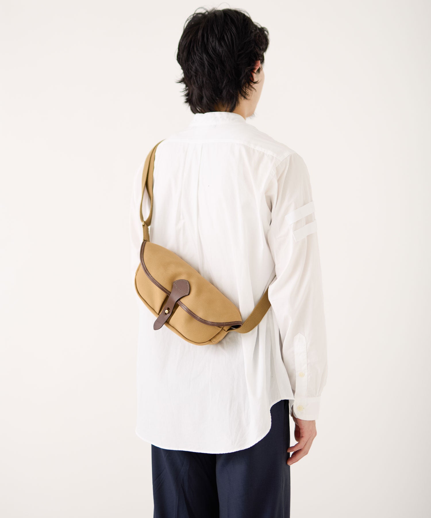 極美品 Billingham ビリンガム ウエストバッグ ボディバッグ ベージュ ウィッカム スモール 【Downsized Collection】│Billingham ビリンガム