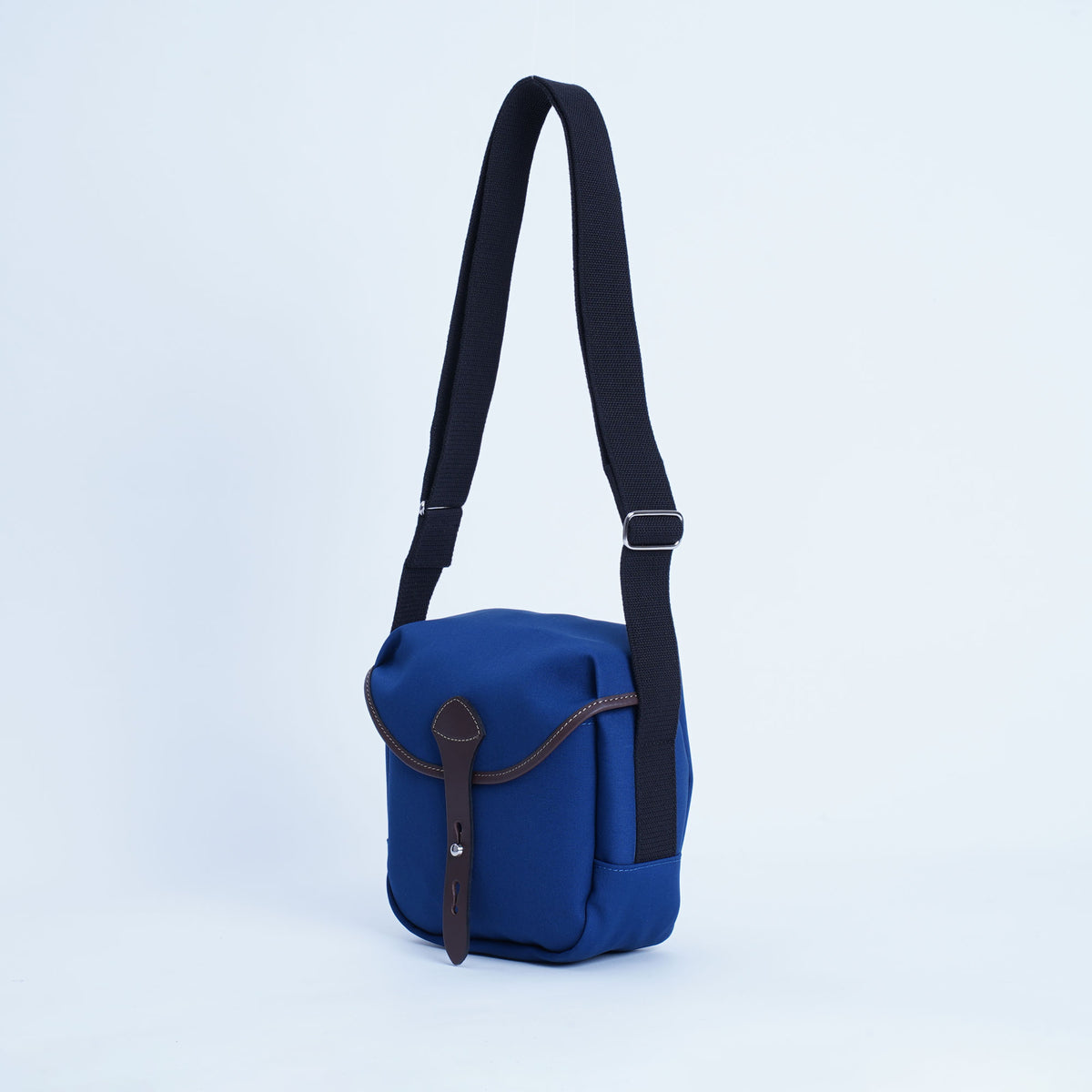 ウィッカムサッチェル Xスモール (COMO NAVY BLUE)