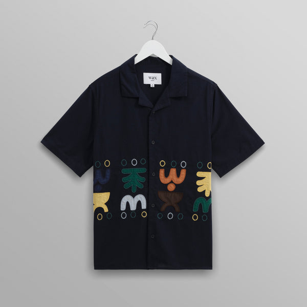 【予約】ディドコットシャツ BOLD DOODLE APPLIQUE (NAVY/MULTI)