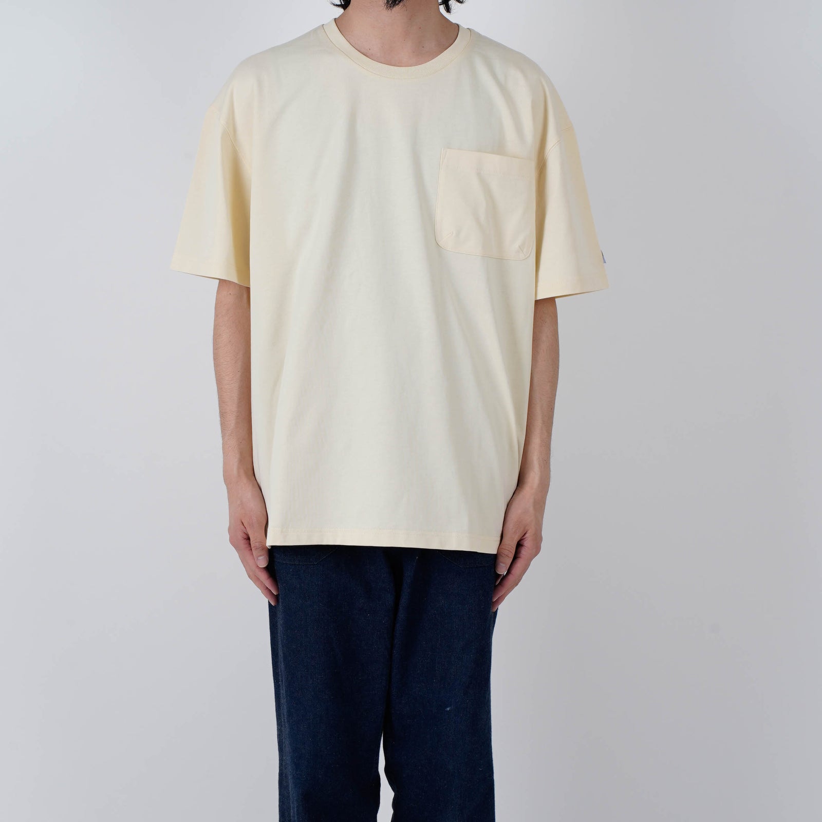 Lewis Furey Tシャツとバッジセット Lewis Furey Tシャツとバッジセット