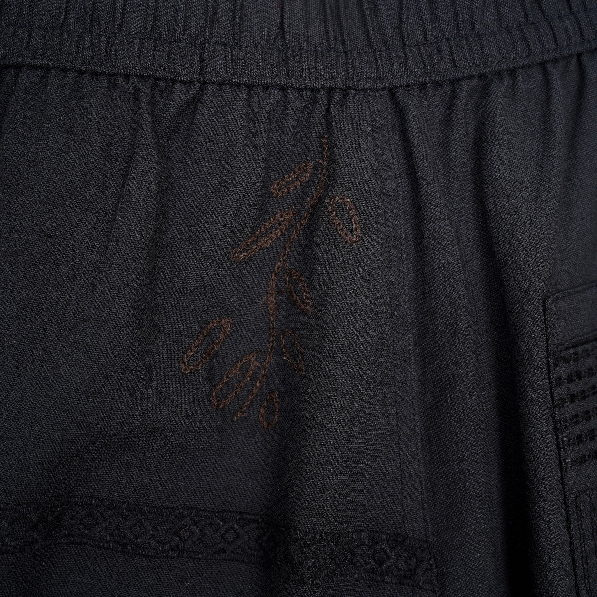 カートショーツ DOODLE EMBROIDERY (NAVY/MULTI)