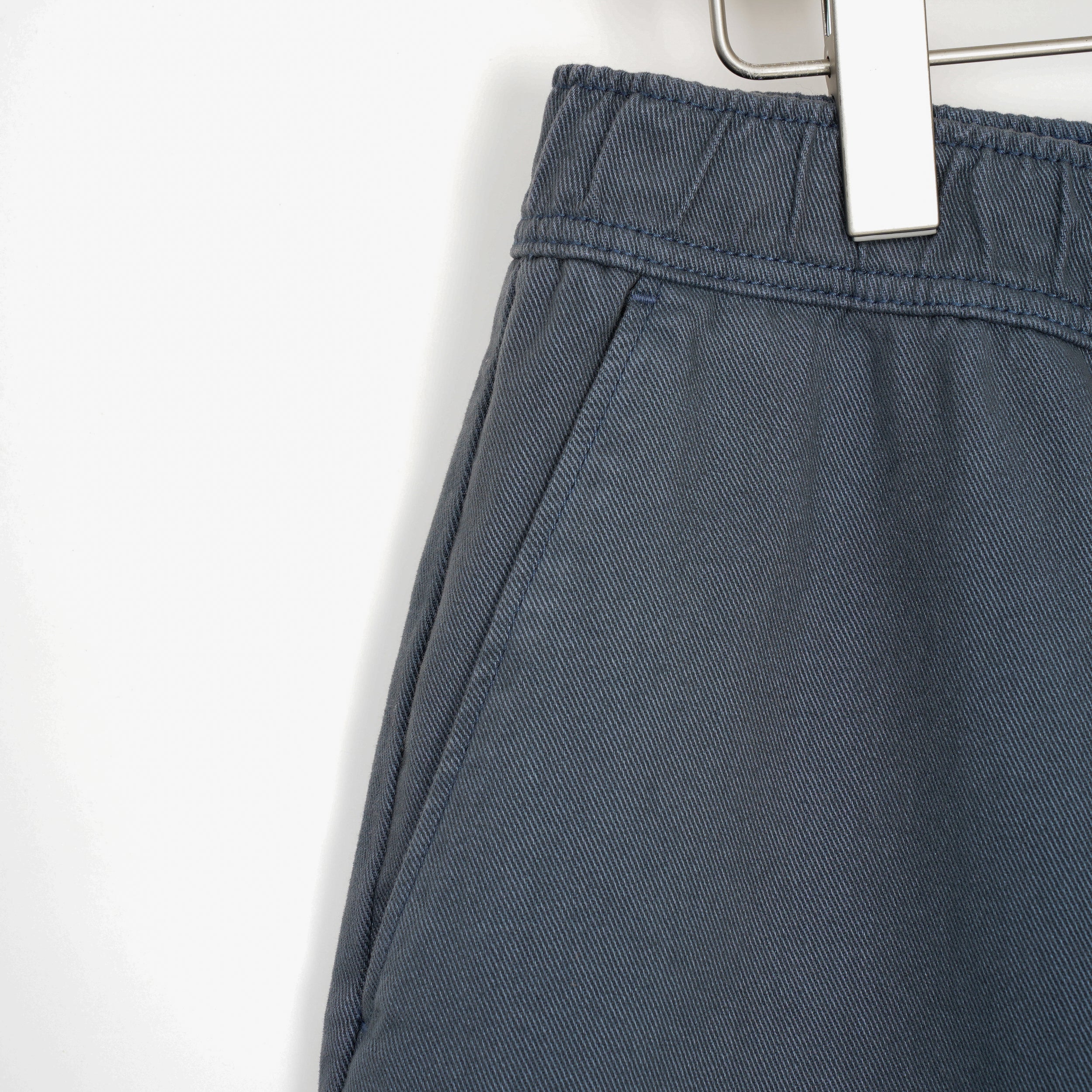 カートトラウザーズ ORGANIC COTTON TWILL (PETROL BLUE)