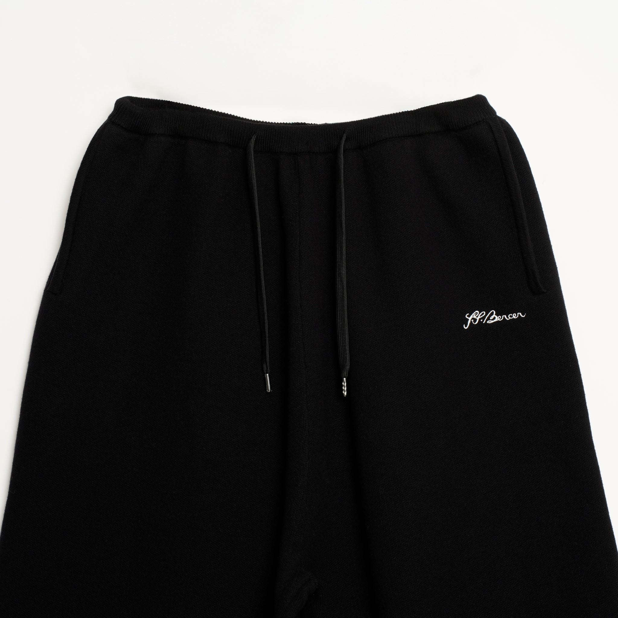ロゴニットパンツ 25W53B