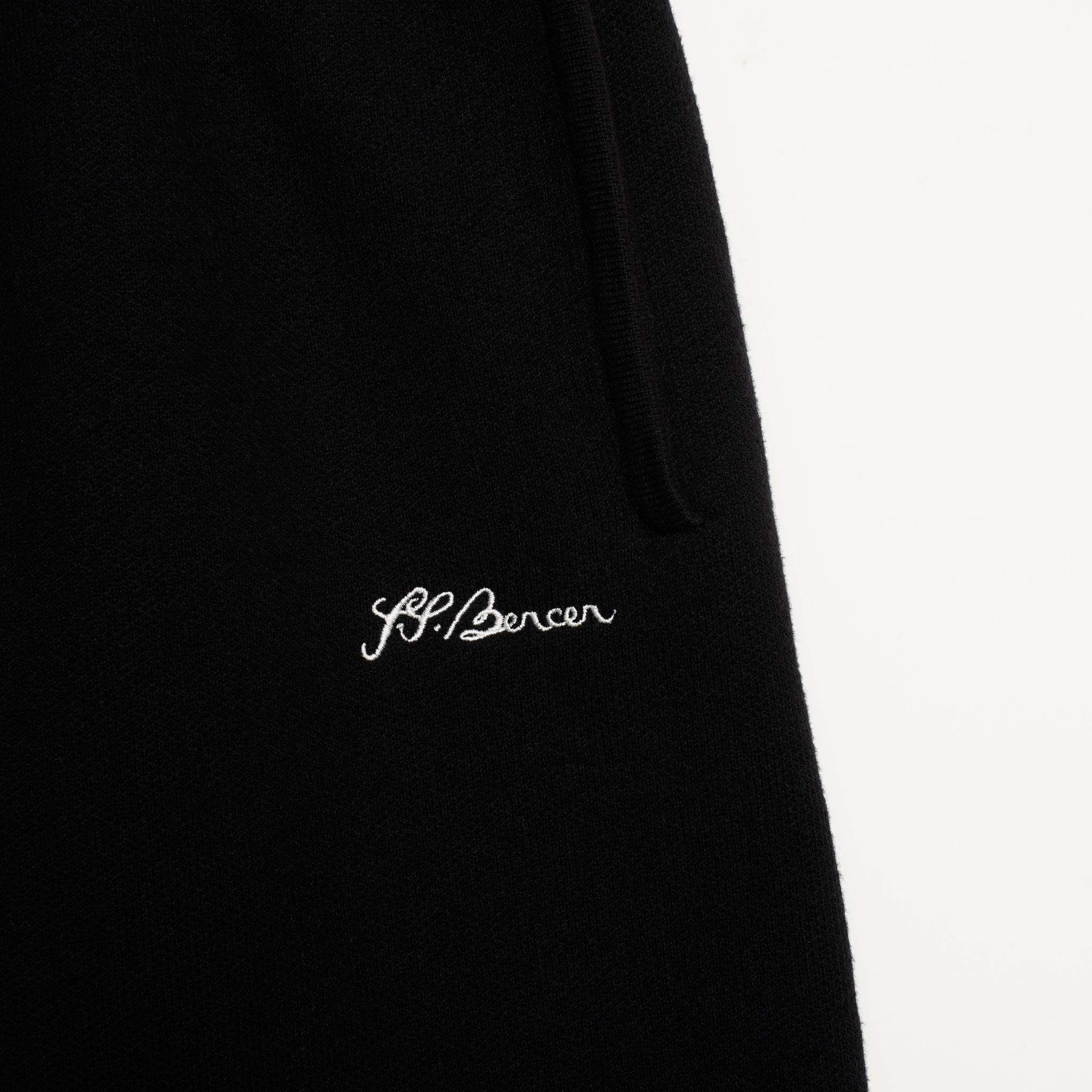 ロゴニットパンツ 25W53B