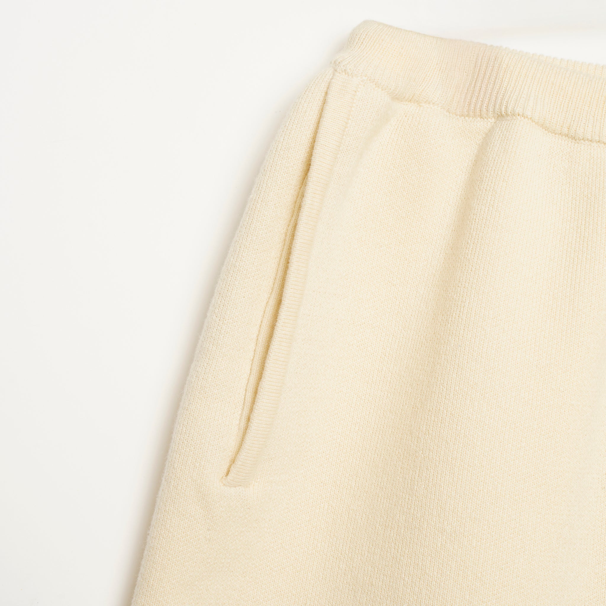 グラフィックニットパンツ 25W53C