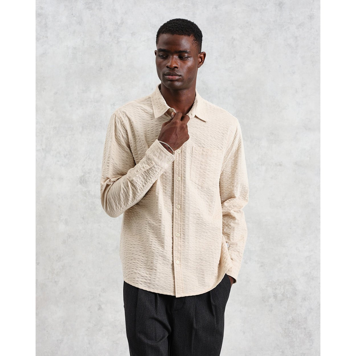 シェリーシャツ SEERSUCKER CORD (STONE) - グリニッジ オンラインストア