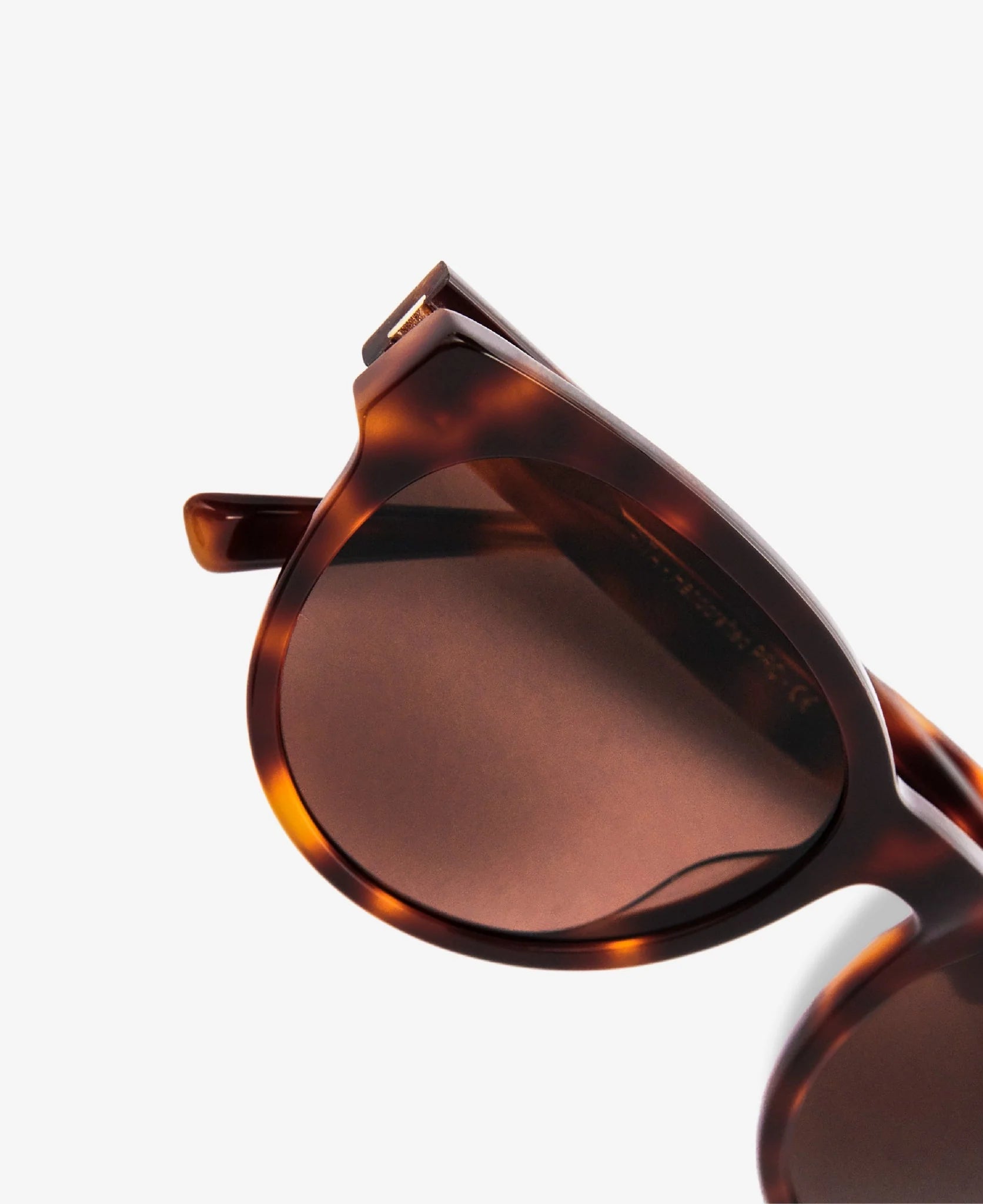 RITA Tortoise Brown