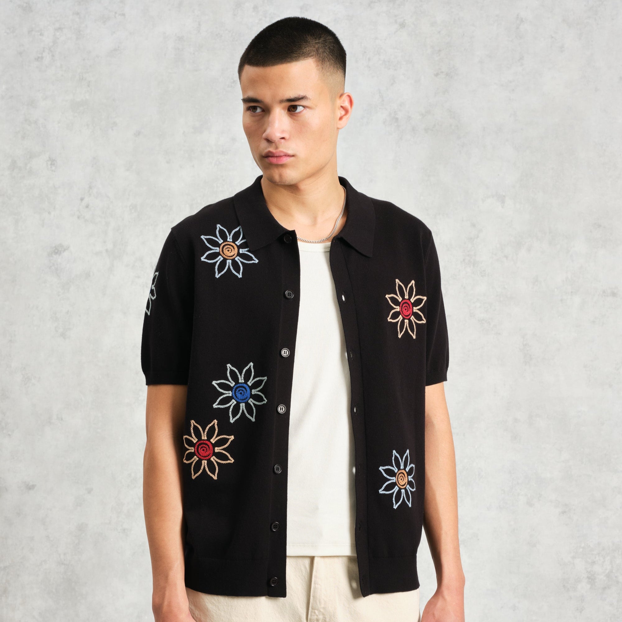 テラーロシャツ FLORAL EMBROIDERY (BLACK/MULTI)
