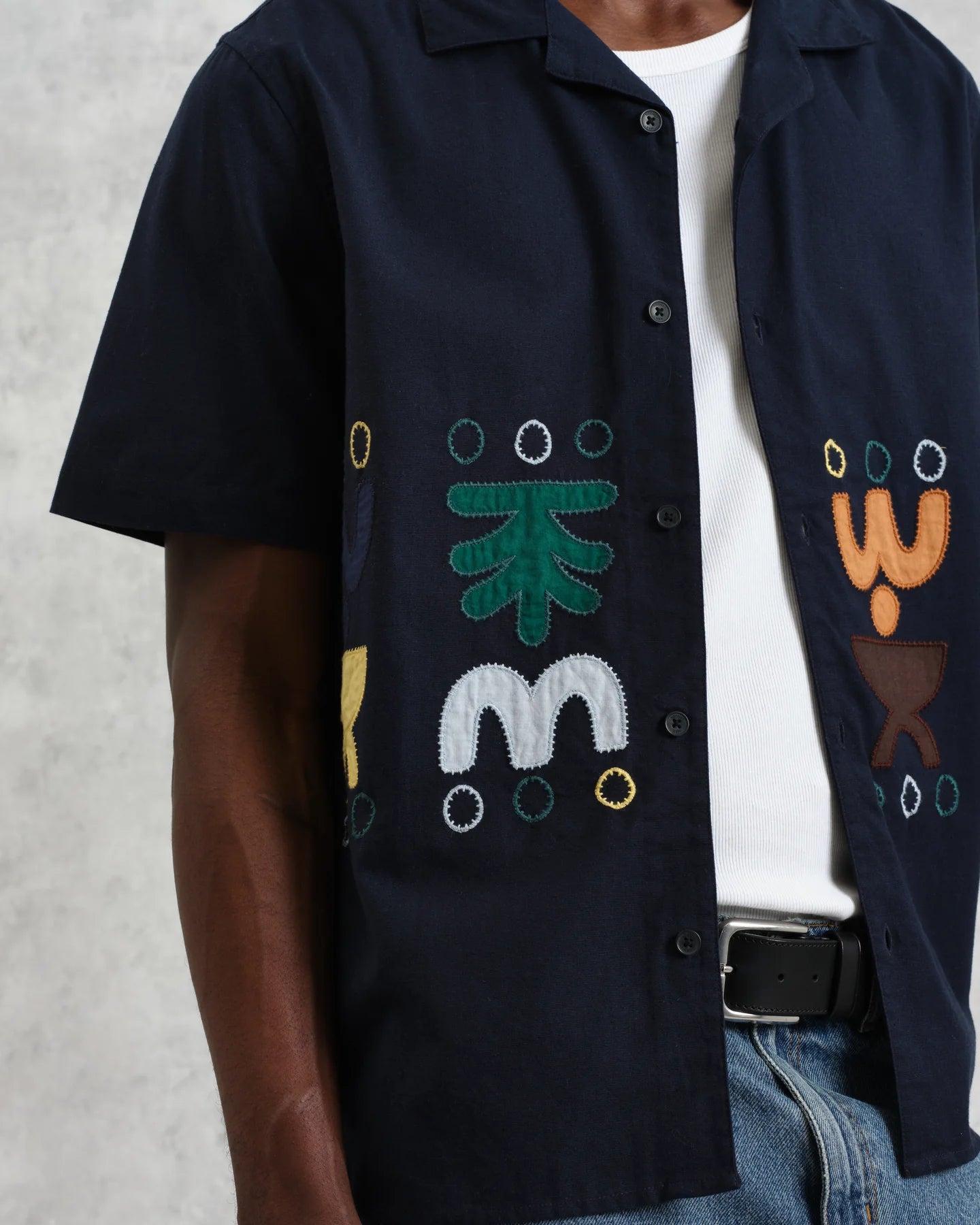 ディドコットシャツ BOLD DOODLE APPLIQUE (NAVY/MULTI)