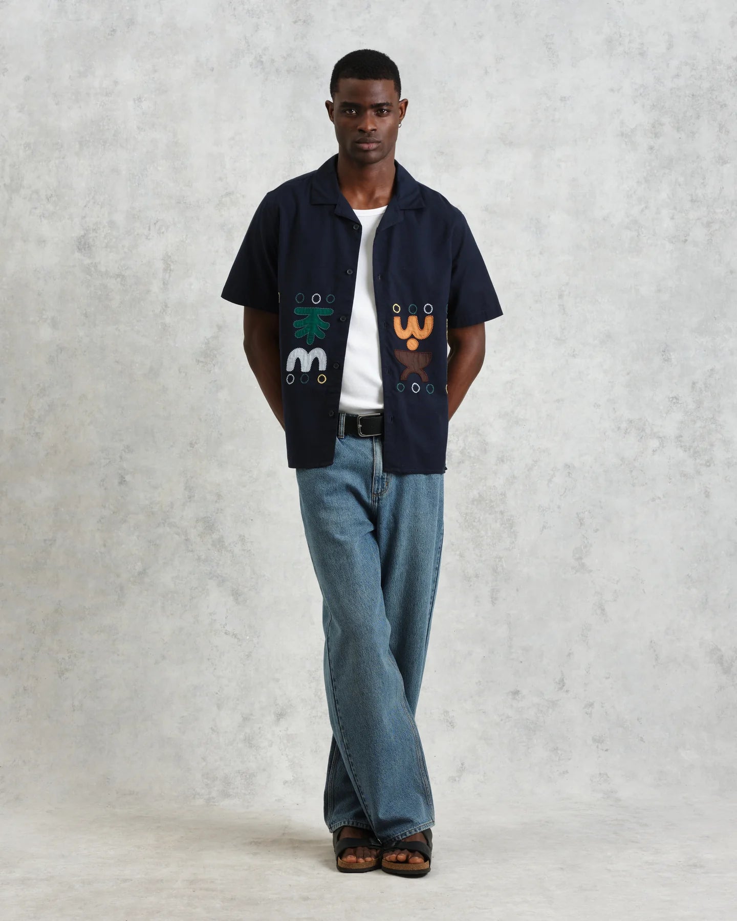 ディドコットシャツ BOLD DOODLE APPLIQUE (NAVY/MULTI)