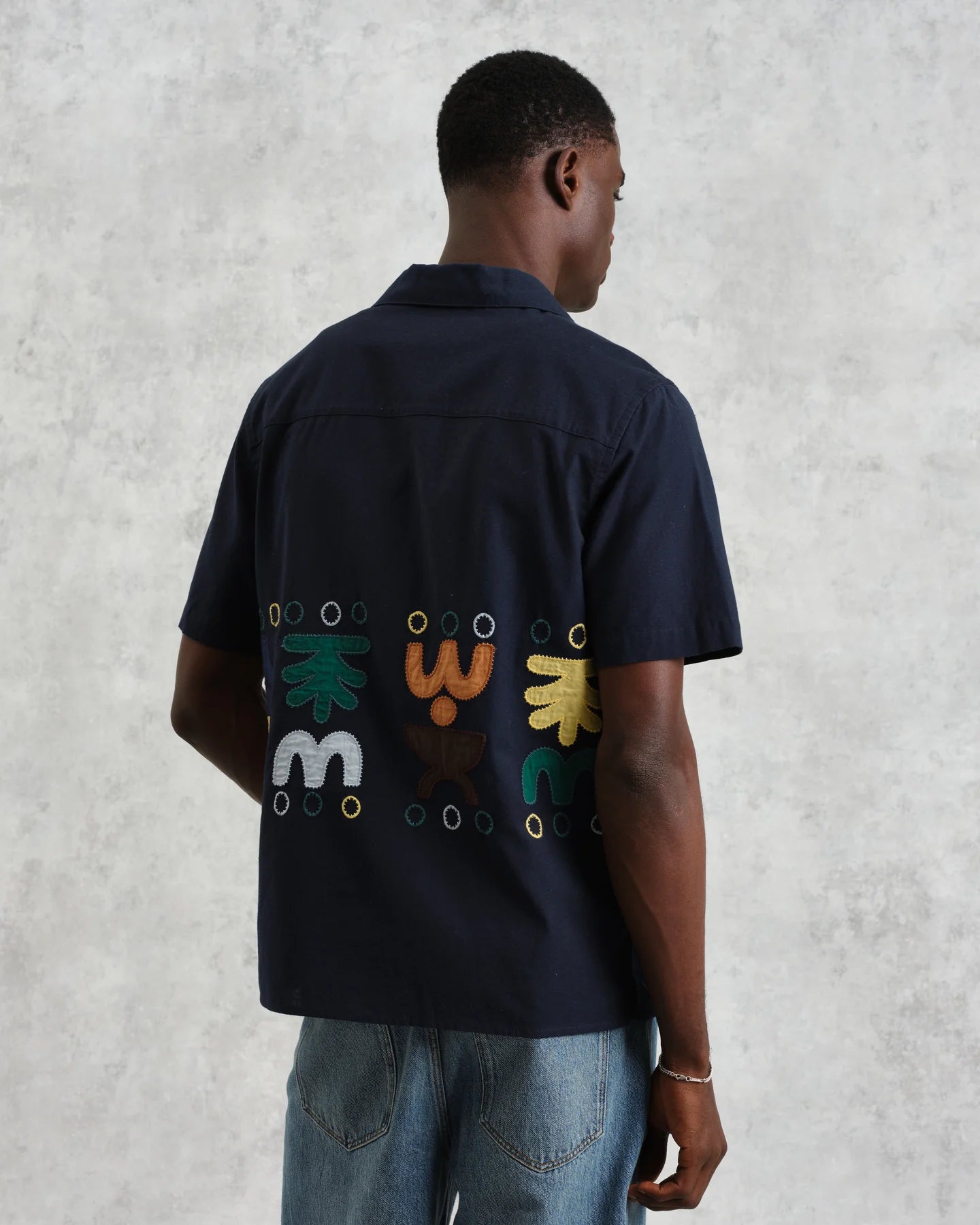 ディドコットシャツ BOLD DOODLE APPLIQUE (NAVY/MULTI)