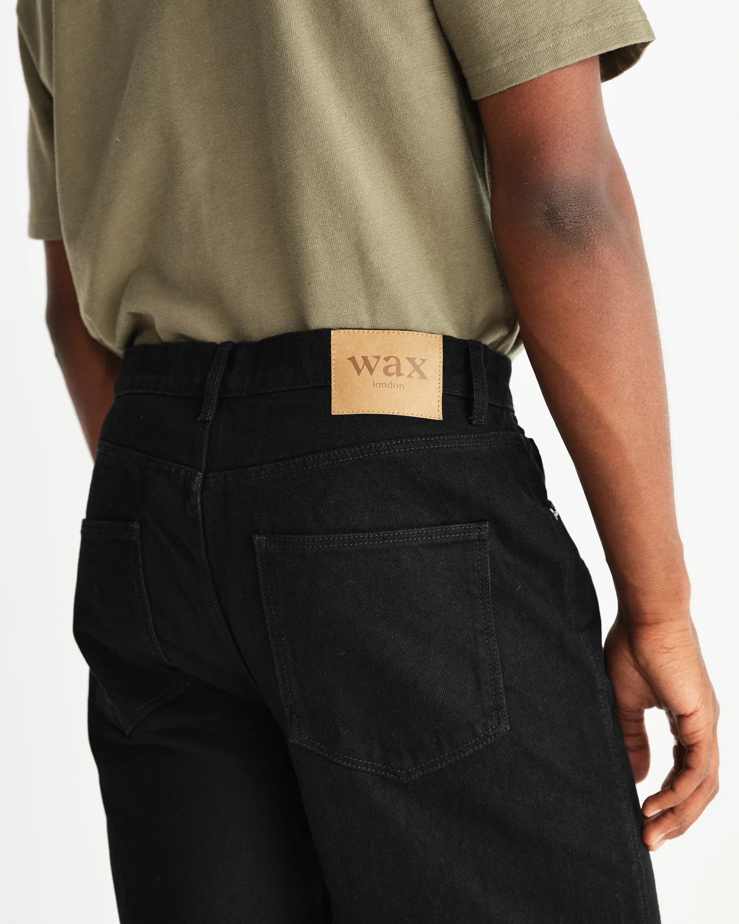 【予約】ルーズフィットデニム DENIM (BLACK)