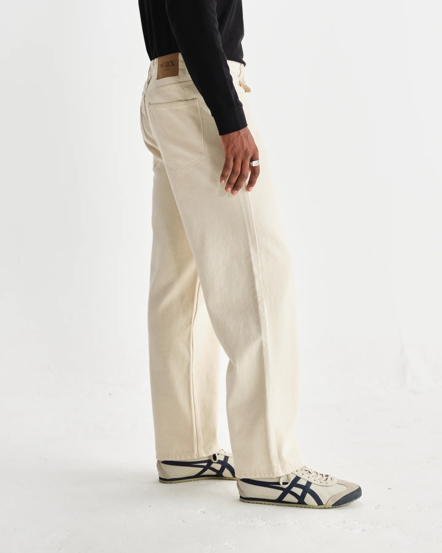 【予約】ルーズフィットデニム DENIM (ECRU)