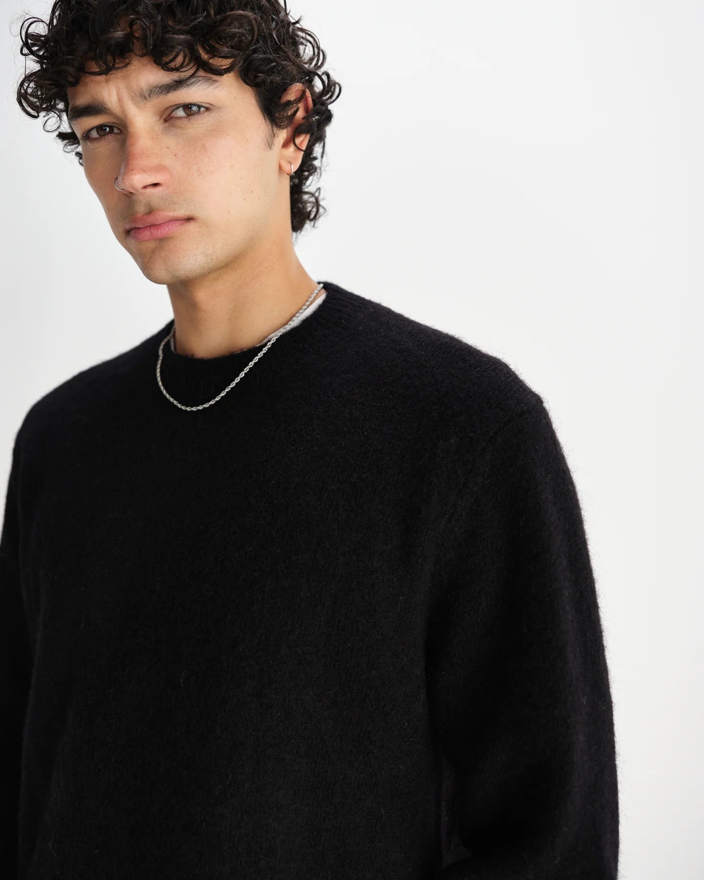 【予約】ワイルドクルー FLUFFY WOOL BLEND (BLACK)