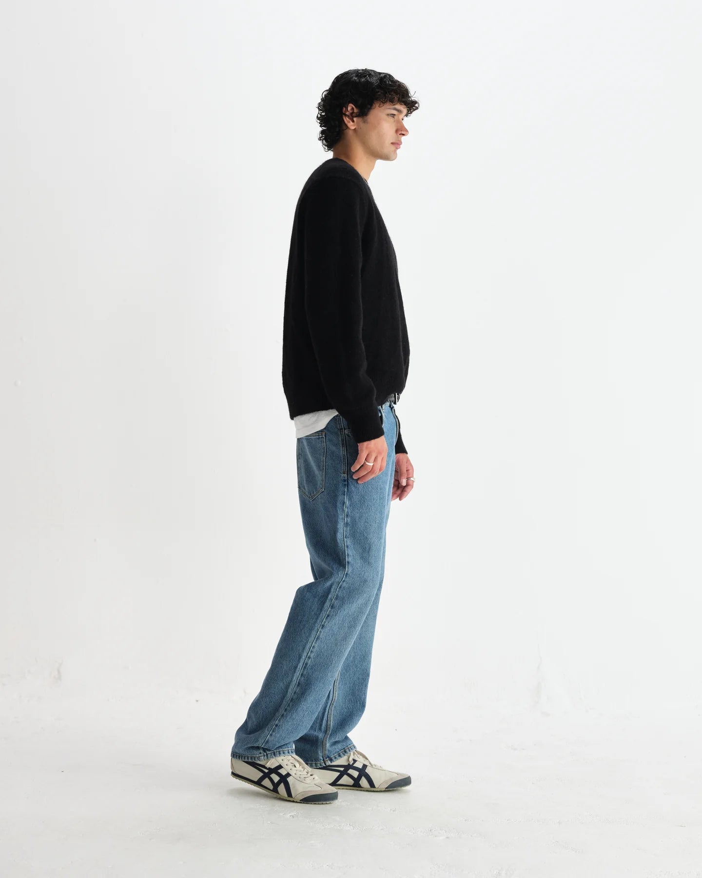 【予約】ワイルドクルー FLUFFY WOOL BLEND (BLACK)
