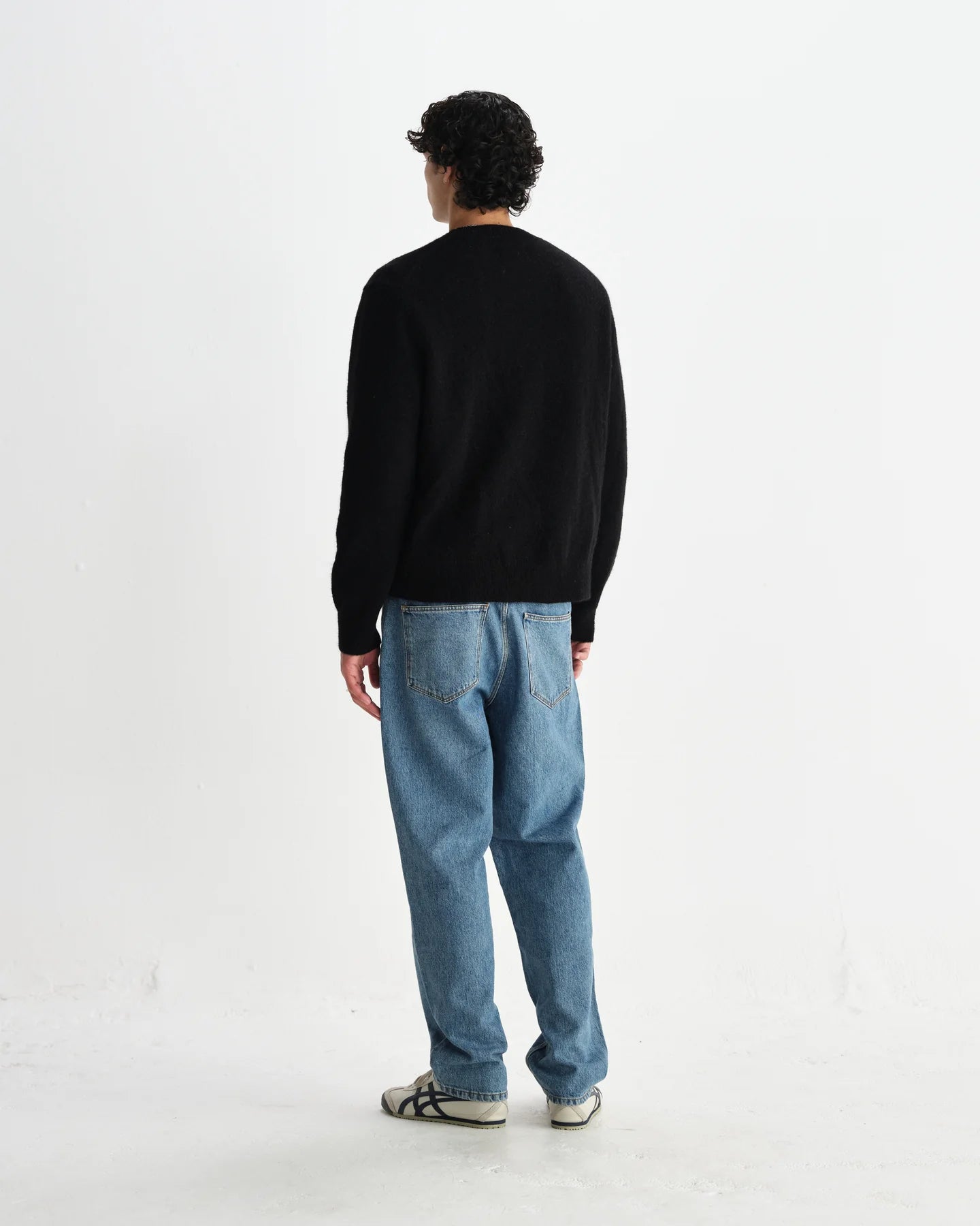 【予約】ワイルドクルー FLUFFY WOOL BLEND (BLACK)
