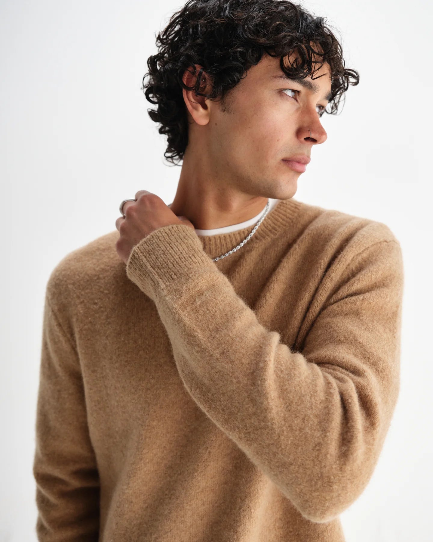 【予約】ワイルドクルー FLUFFY WOOL BLEND (CAMEL)