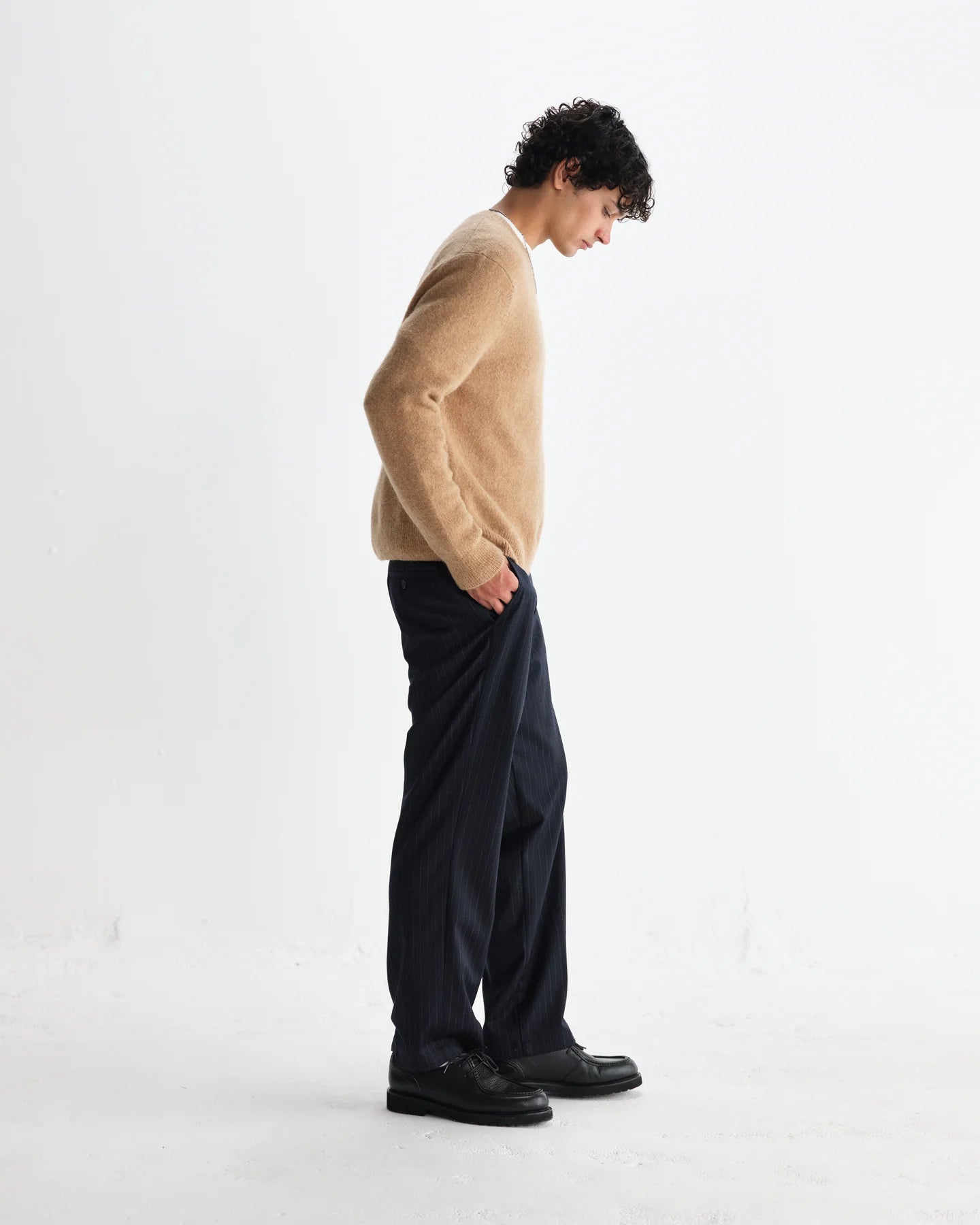 【予約】ワイルドクルー FLUFFY WOOL BLEND (CAMEL)